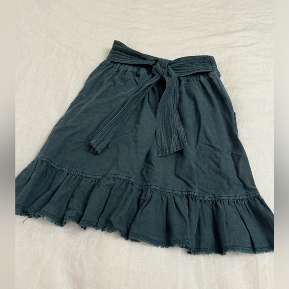 ANTHROPOLOGIE Pilcro Amora Ruffled Mini Skirt In Teal Blue Size XS Beach Coast - Picture 13 of 16